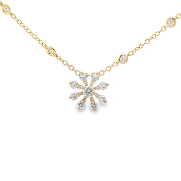 Damaso 18K Yellow Gold Diamond Flower Pendant